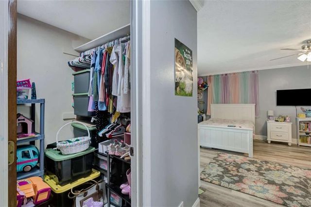 335 Old Farm Road, Fayetteville, GA 30215