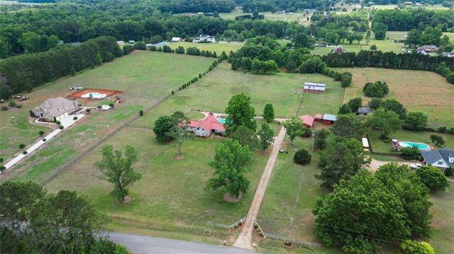 335 Old Farm Road, Fayetteville, GA 30215