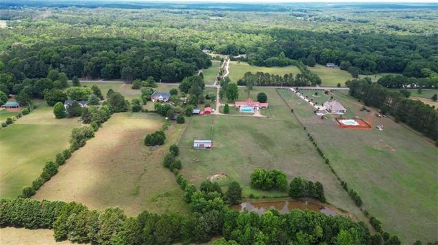 335 Old Farm Road, Fayetteville, GA 30215