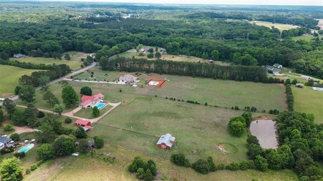 335 Old Farm Road, Fayetteville, GA 30215