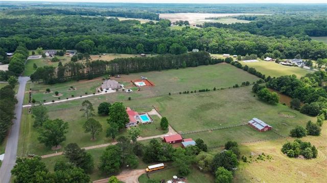 335 Old Farm Road, Fayetteville, GA 30215