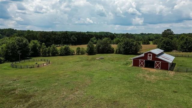 335 Old Farm Road, Fayetteville, GA 30215