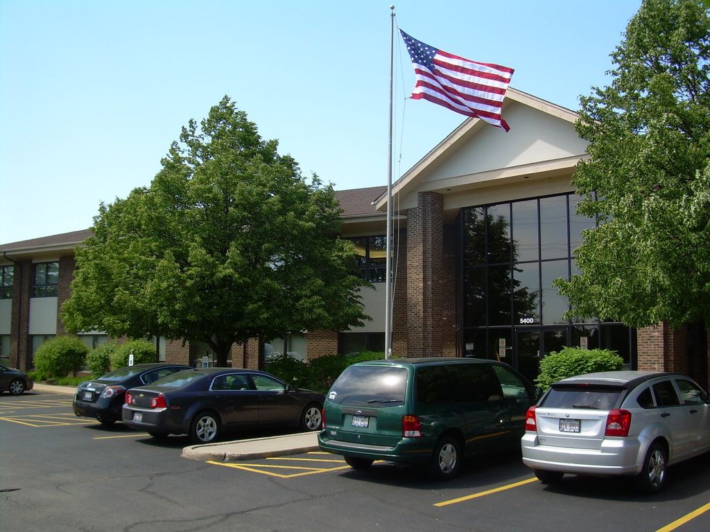 5400 W ELM Street 205, Mchenry, IL 60050