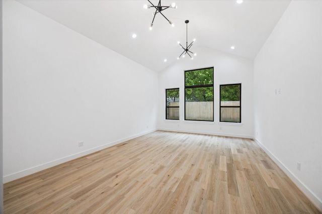 1201 Confederate Road, Houston, TX 77055