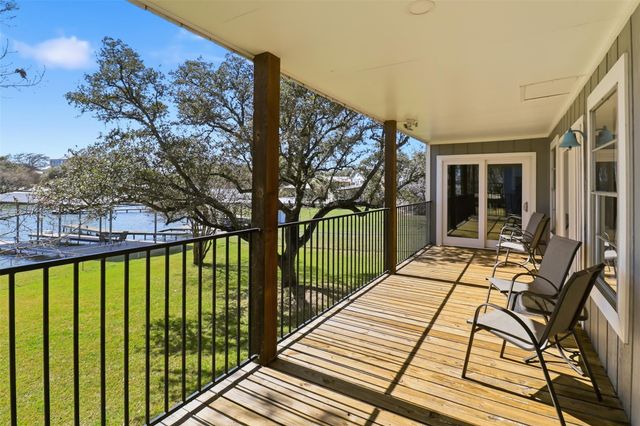 504 Cedarhill DR, Granite Shoals, TX 78654