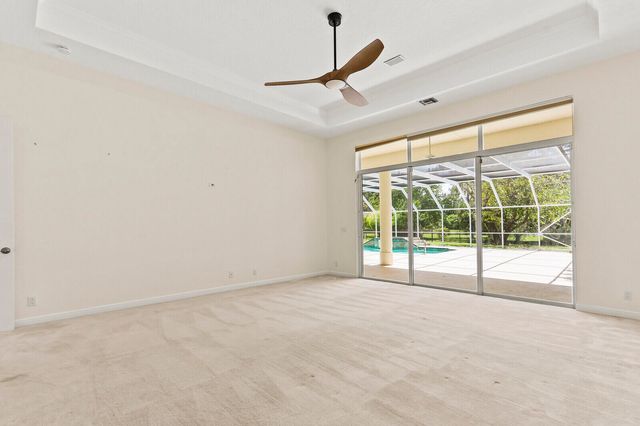 8280 Woodsmuir Drive, Palm Beach Gardens, FL 33412