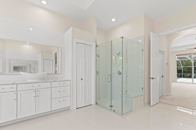 8280 Woodsmuir Drive, Palm Beach Gardens, FL 33412