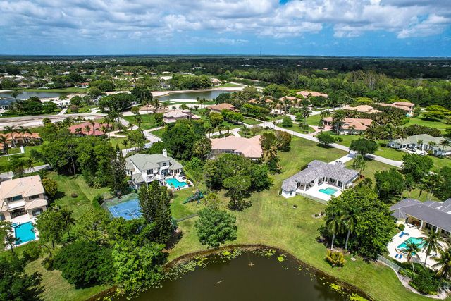 8280 Woodsmuir Drive, Palm Beach Gardens, FL 33412