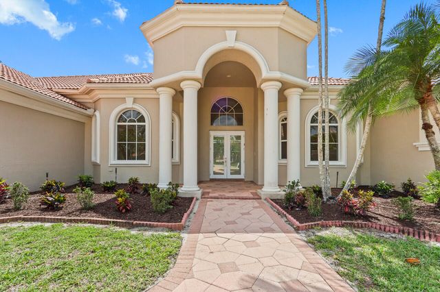8280 Woodsmuir Drive, Palm Beach Gardens, FL 33412