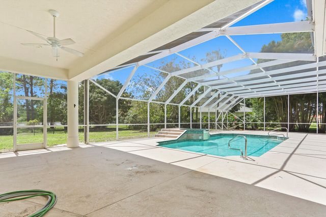 8280 Woodsmuir Drive, Palm Beach Gardens, FL 33412