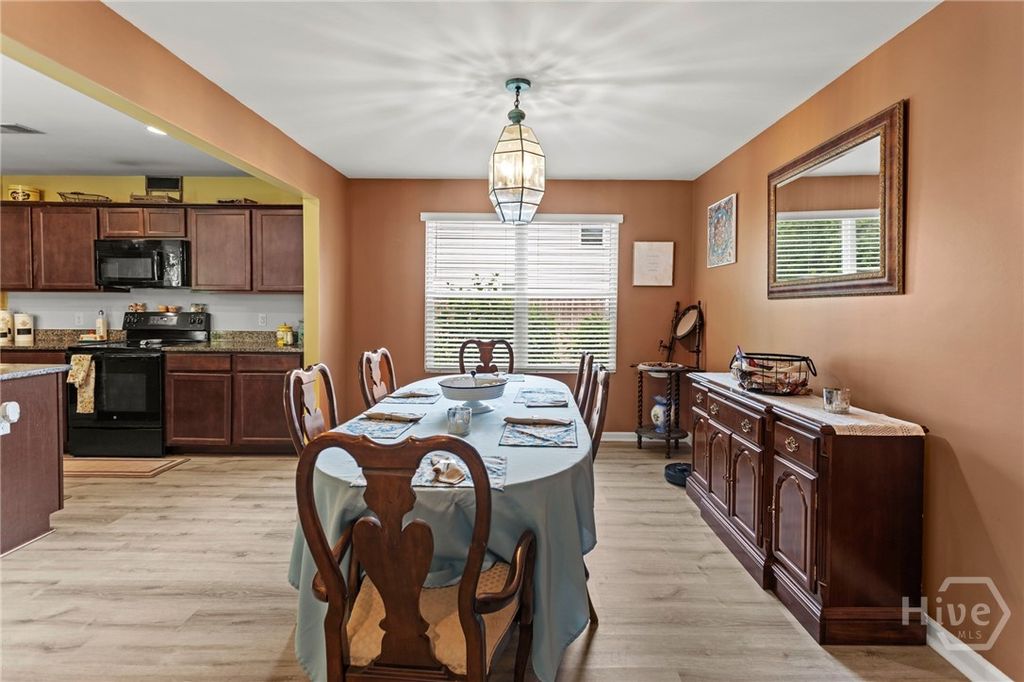 Image 4 of property listing at 31 Blackberry Circle, Guyton, GA 31312