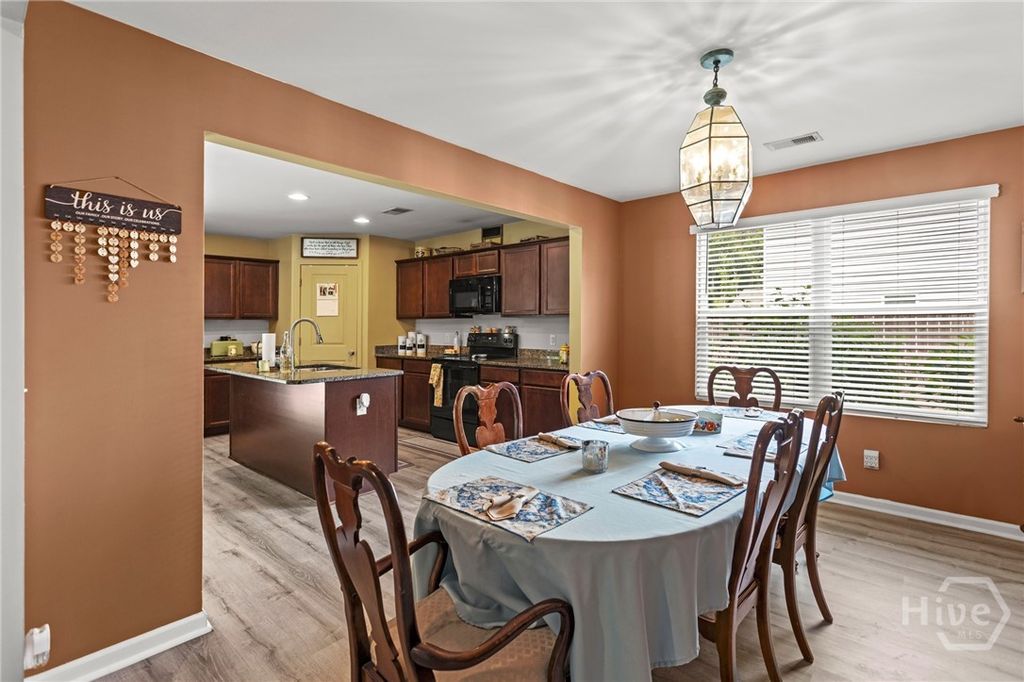 Image 5 of property listing at 31 Blackberry Circle, Guyton, GA 31312