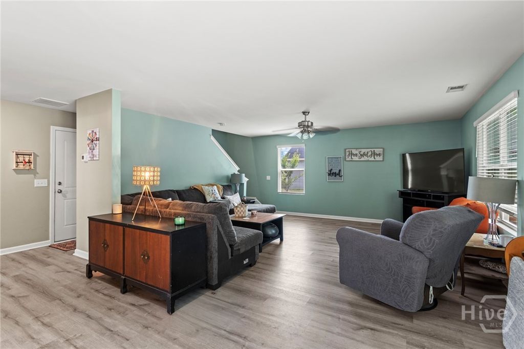 Image 8 of property listing at 31 Blackberry Circle, Guyton, GA 31312