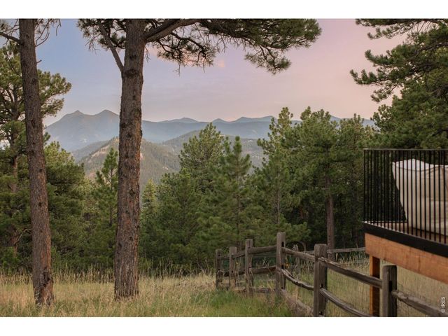 2790 Lee Hill Dr, Boulder, CO 80302