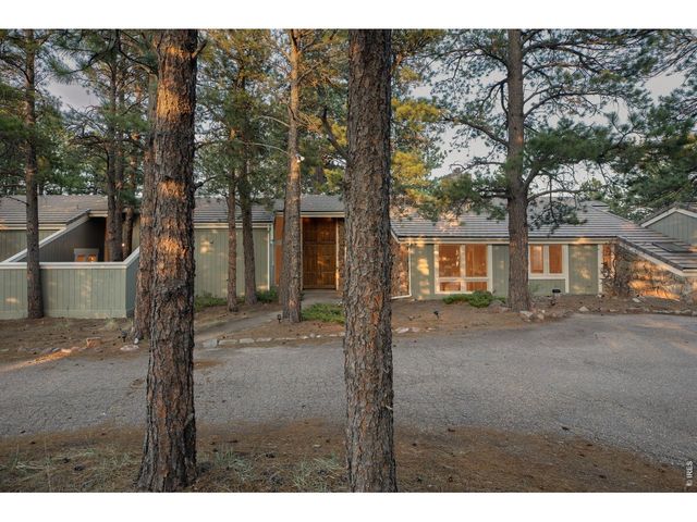 2790 Lee Hill Dr, Boulder, CO 80302