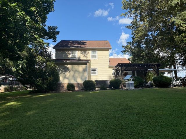 170 Hillwood Dr, Estill Springs, TN 37330