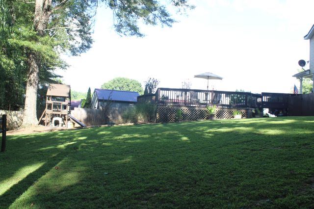 170 Hillwood Dr, Estill Springs, TN 37330