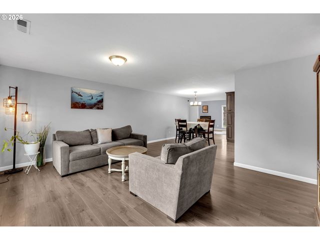 1535 Sw 201ST Ave, Beaverton, OR 97003