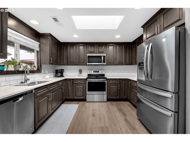 1535 Sw 201ST Ave, Beaverton, OR 97003