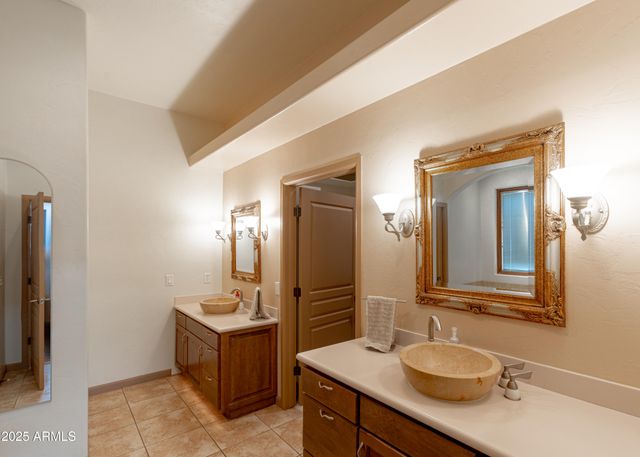 6027 E ANDALUSIAN Court, Hereford, AZ 85615