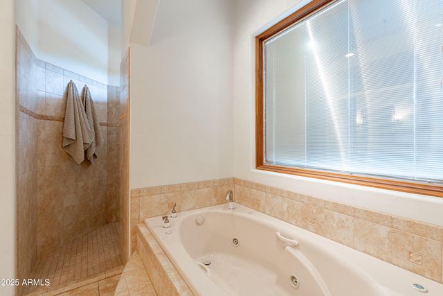 6027 E ANDALUSIAN Court, Hereford, AZ 85615