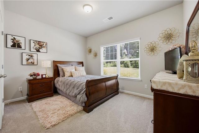 70 Goldmine Road, Grantville, GA 30220