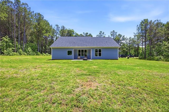 70 Goldmine Road, Grantville, GA 30220
