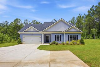 70 Goldmine Road, Grantville, GA 30220