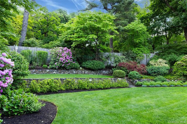 33 Oliphant Avenue, Dobbs Ferry, NY 10522