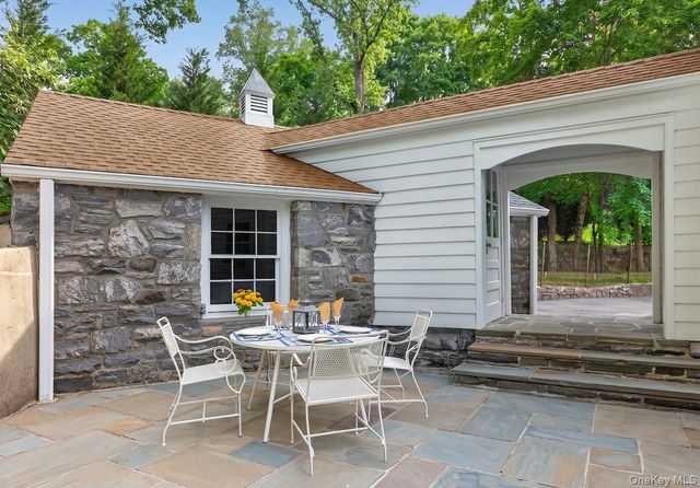 33 Oliphant Avenue, Dobbs Ferry, NY 10522