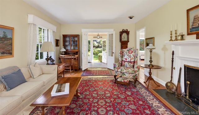 33 Oliphant Avenue, Dobbs Ferry, NY 10522