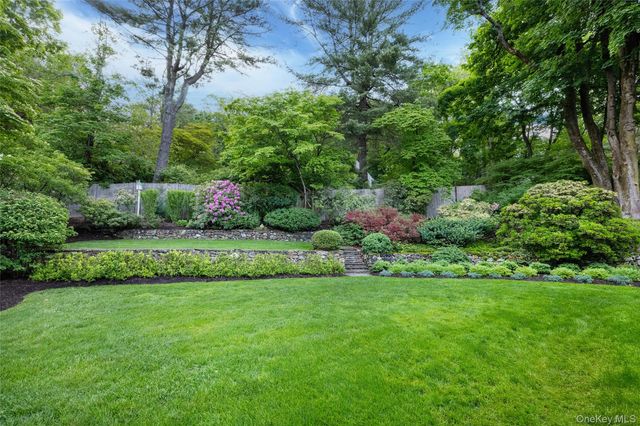 33 Oliphant Avenue, Dobbs Ferry, NY 10522