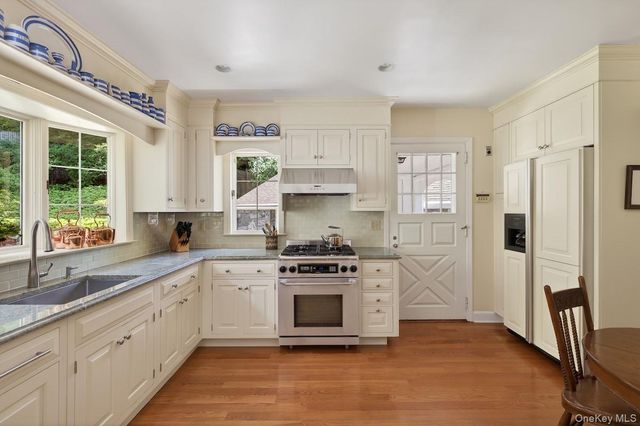 33 Oliphant Avenue, Dobbs Ferry, NY 10522