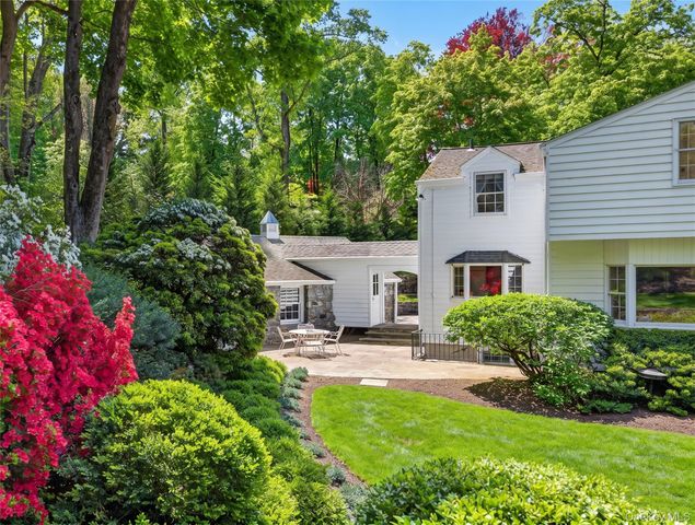 33 Oliphant Avenue, Dobbs Ferry, NY 10522