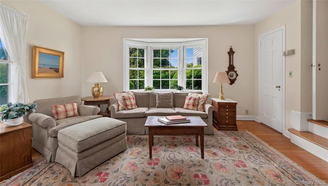 33 Oliphant Avenue, Dobbs Ferry, NY 10522