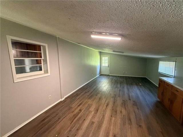 3056 Pleasant Valley Road, Mobile, AL 36606