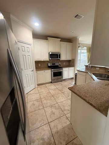 19806 Amber Village Lane, Richmond, TX 77407