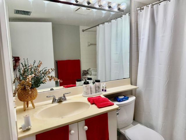 14671 Bonaire Boulevard 604, Delray Beach, FL 33446
