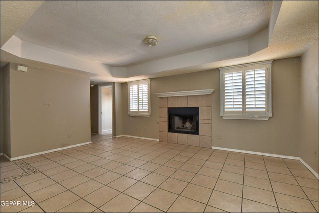 512 FORTENBERRY Place, El Paso, TX 79928