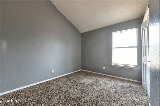 512 FORTENBERRY Place, El Paso, TX 79928