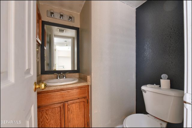 512 FORTENBERRY Place, El Paso, TX 79928