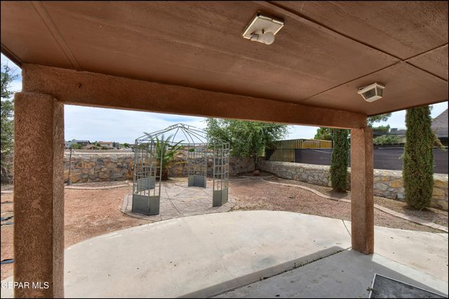 512 FORTENBERRY Place, El Paso, TX 79928