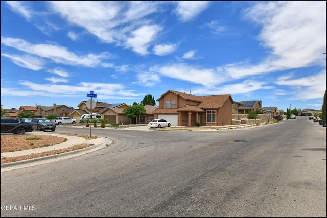 512 FORTENBERRY Place, El Paso, TX 79928