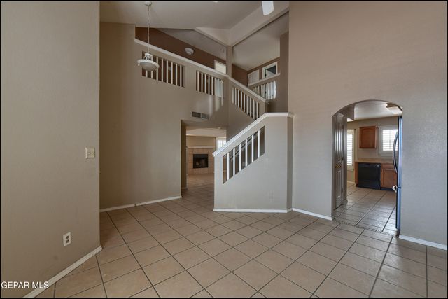 512 FORTENBERRY Place, El Paso, TX 79928