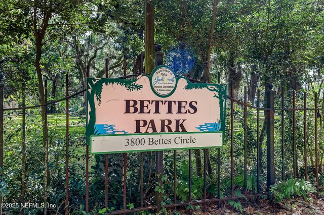 4817 WATER OAK Lane, Jacksonville, FL 32210