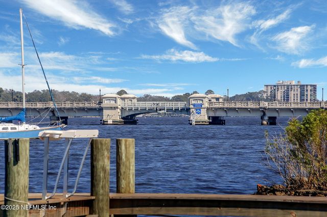 4817 WATER OAK Lane, Jacksonville, FL 32210