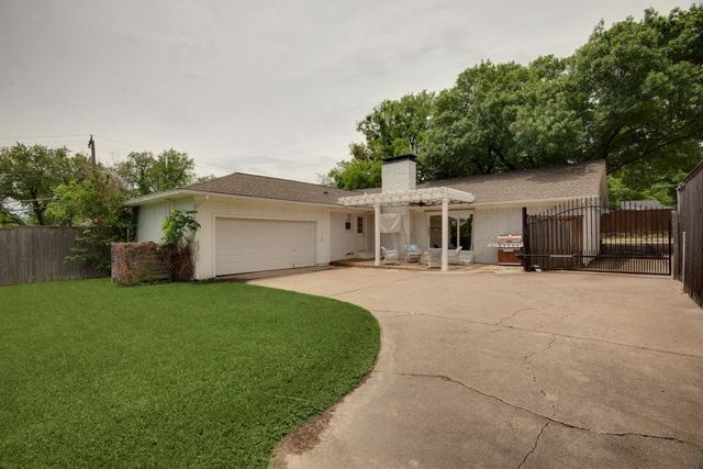 9206 Northpoint Drive, Dallas, TX 75238