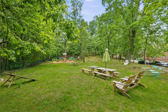 104 Pinewood Rd 3C, Hartsdale, NY 10530
