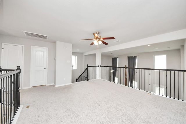 6934 Rosalina Landing Ln, Richmond, TX 77407