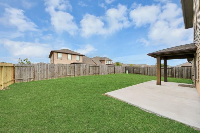 6934 Rosalina Landing Ln, Richmond, TX 77407